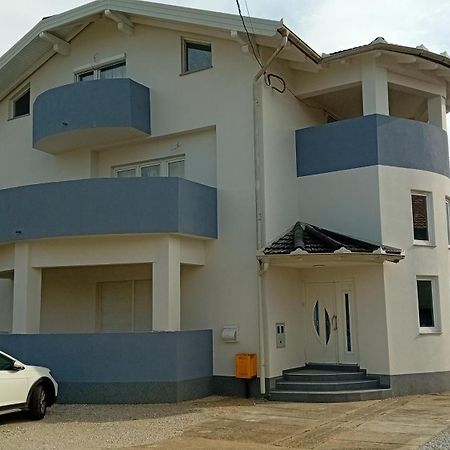 Apartman De Велика Горица Екстериор снимка